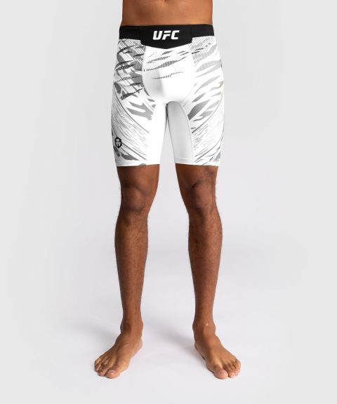 UFC Fusion | VENUM Authentic 格斗之夜 男士紧身短裤 - 白色
