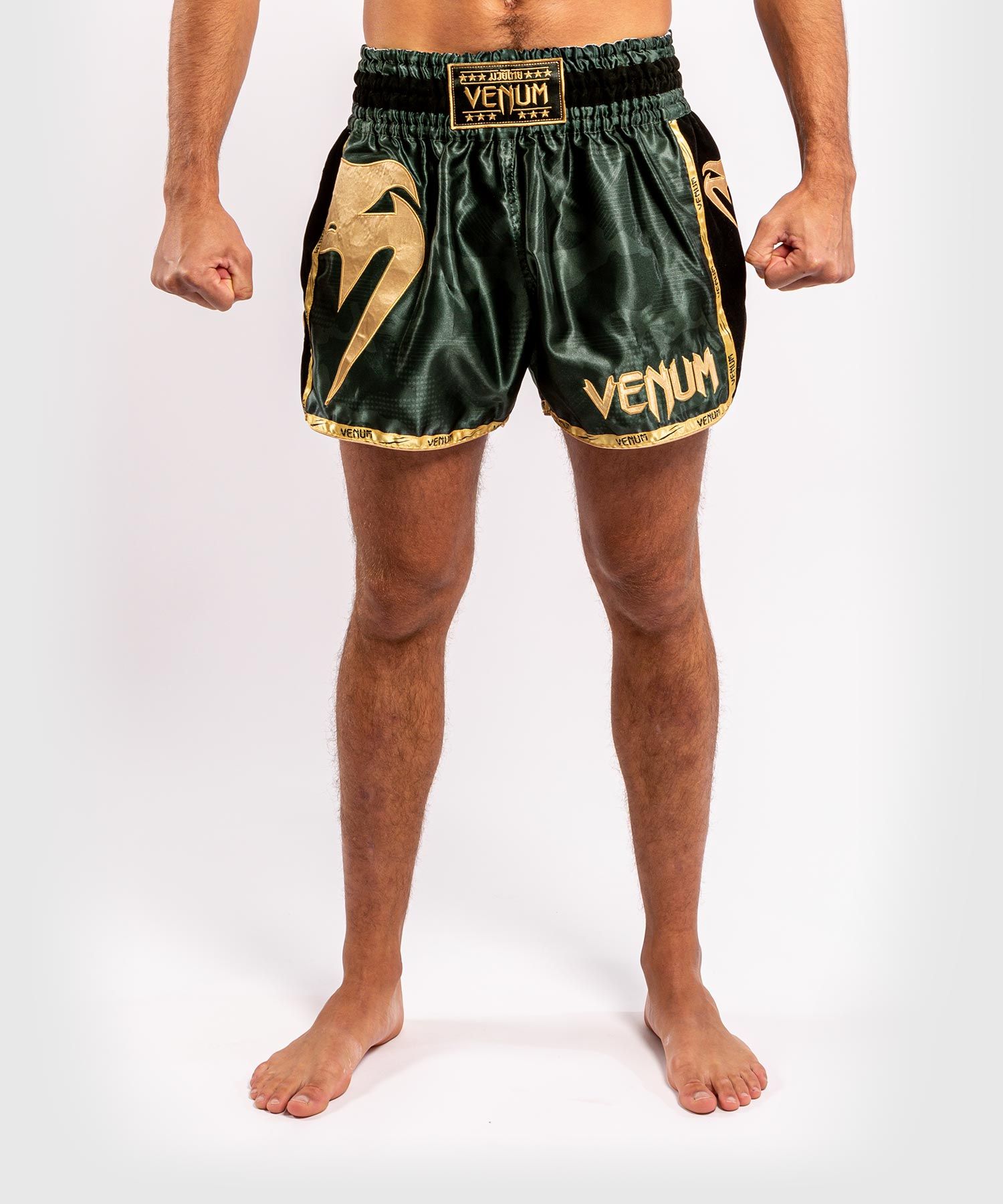 Venum Giant Camo 泰拳短裤