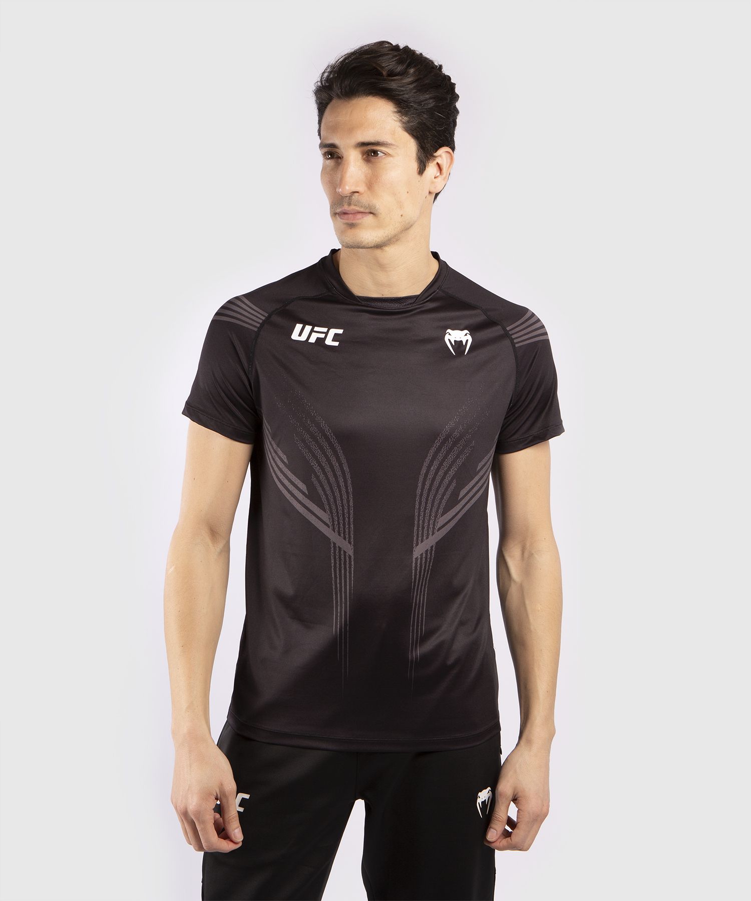 UFC｜ VENUM PRO LINE男士速干短袖 - 黑色