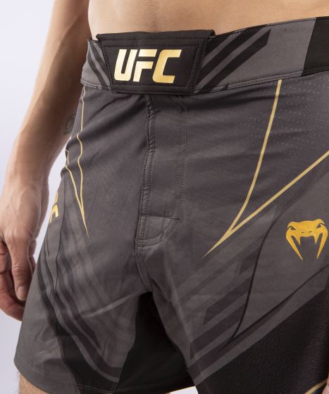 UFC｜ VENUM PRO LINE男士运动短裤 - 冠军色