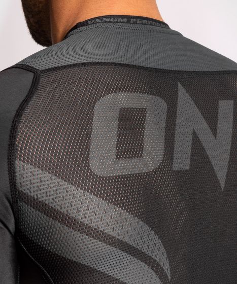 ONE FC Impact短袖紧身衣