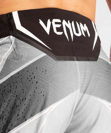 UFC｜ VENUM AUTHENTIC格斗之夜男士五分短裤 - 白色
