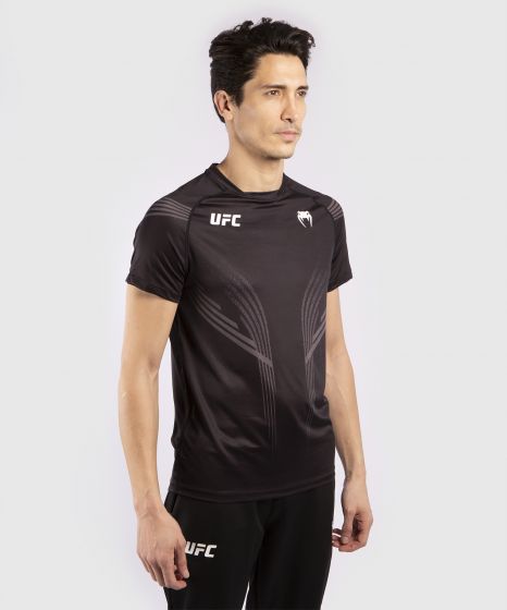 UFC｜ VENUM PRO LINE男士速干短袖 - 黑色