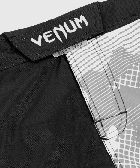 Venum Light 3.0 搏击短裤