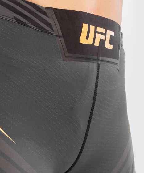 UFC｜ VENUM AUTHENTIC格斗之夜女士VALE TUDO紧身五分短裤 - 冠军色