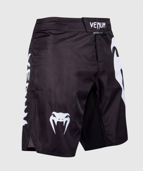 Venum Light 3.0 搏击短裤 - 黑/白