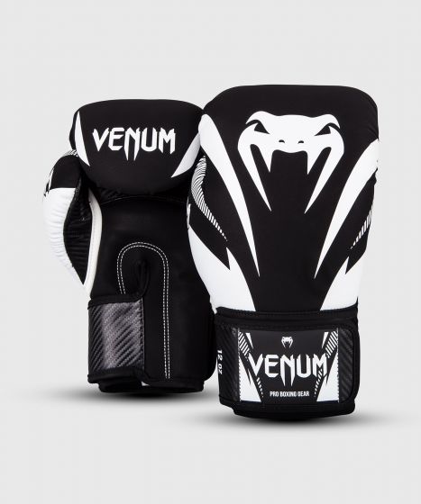 Venum Impact 拳击手套