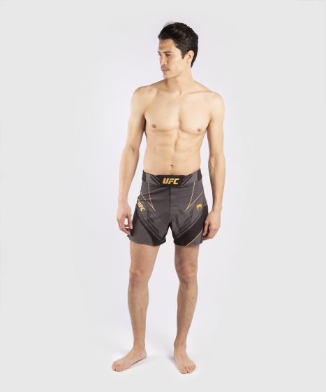 UFC｜ VENUM PRO LINE男士运动短裤 - 冠军色