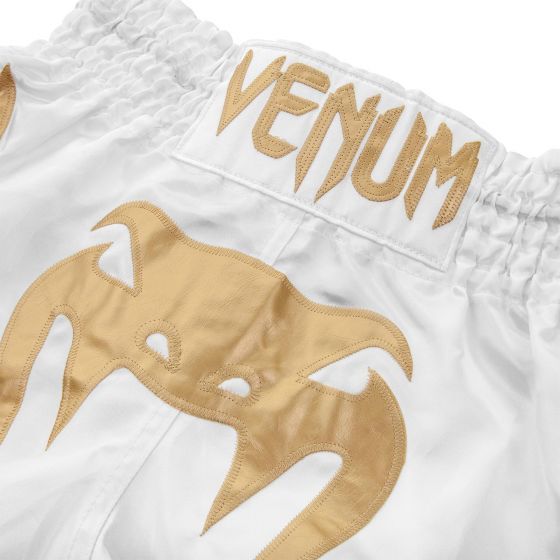 Venum Bangkok Inferno 泰拳短裤 - 白/金